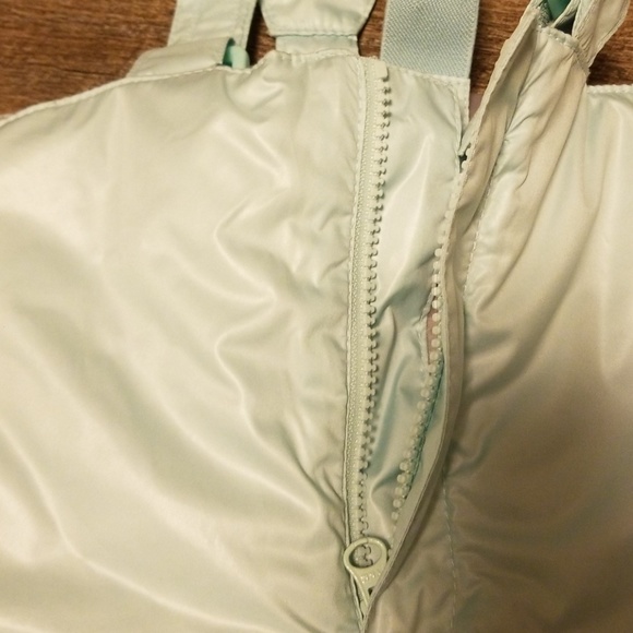 Old Navy snow pants - Picture 3 of 5